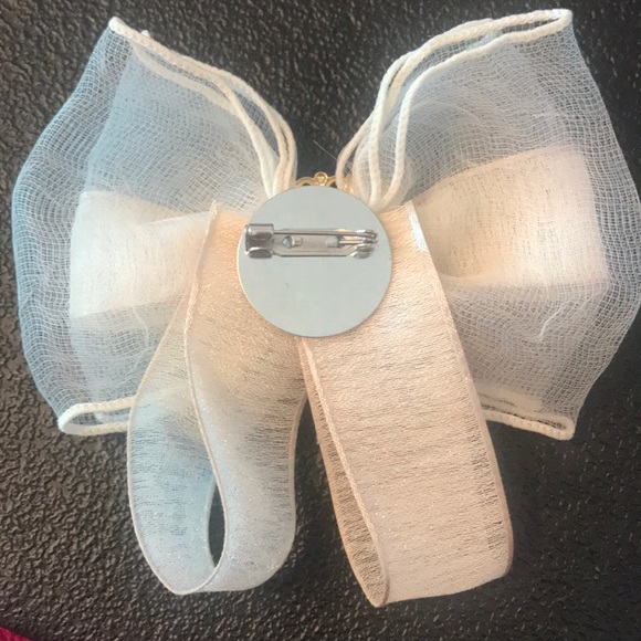 Brooch - Picture 3 of 3